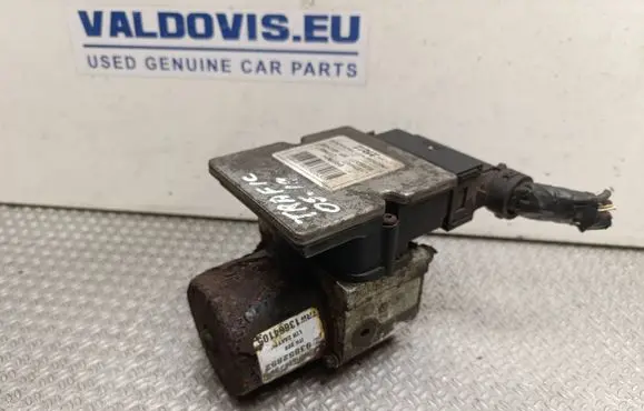Renault Trafic II (X83) ABS Pump 8200343525 93852852 13664105