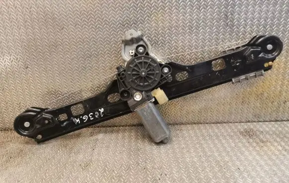 Mercedes-Benz C W203 Rear door window regulator with motor 2038202942