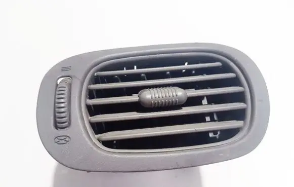 Chrysler Voyager Dash center air vent grill osc91trmaa