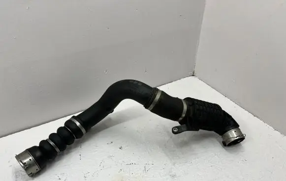 BMW 2 F46 Intercooler hose/pipe MGW00383T