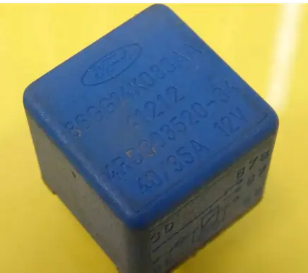 Ford Mondeo Mk III Other relay 86GG14K083AA 4RD003520-34 4RD00352034