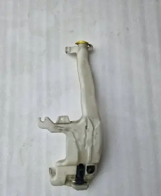 Windshield washer fluid reservoir/tank