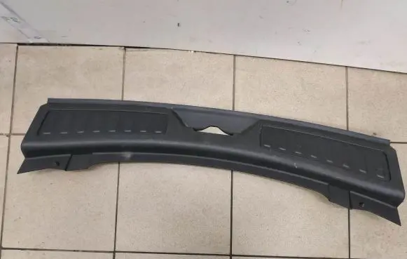 Land Rover Discovery Sport Trunk/boot sill cover protection FK72113A10A