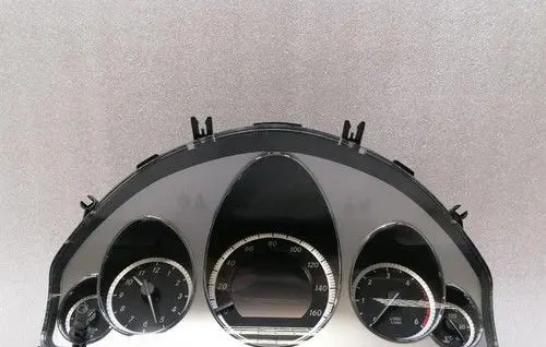 Mercedes-Benz E C207 W207 Speedometer (instrument cluster) A2129005104