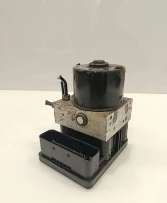 Volkswagen Golf V ABS Pump 1K0907379AC 00005305H0 10096003593
