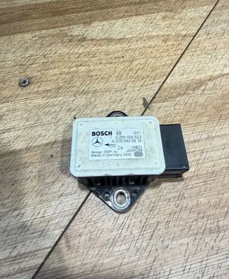 Mercedes-Benz E W211 ESP acceleration yaw rate sensor A2165420018 0265005623