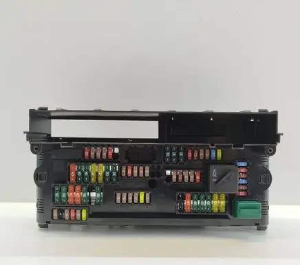 BMW 5 F10 F11 Fuse module 9234421