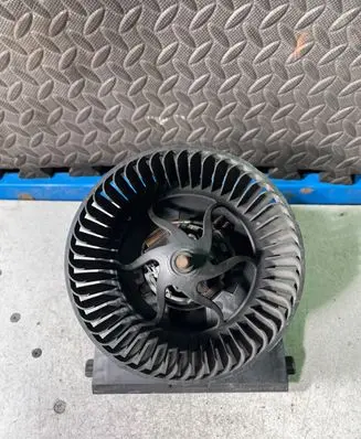 Audi A3 S3 8L Heater fan/blower 1J2819021B