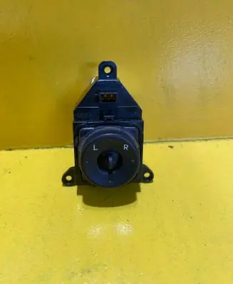 KIA Soul Wing mirror switch 4864801110