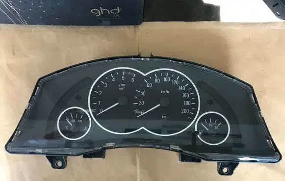 Opel Meriva A Speedometer (instrument cluster) 13173381