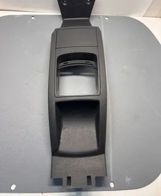 Volkswagen Polo IV 9N3 Center console 6Q1863241