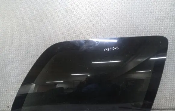 Dodge Durango Rear side window