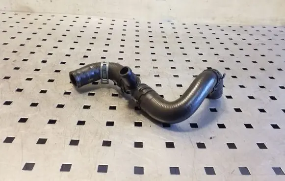 Volkswagen Golf Plus Engine coolant pipe/hose 1K0122063K
