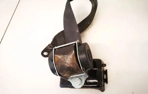 Opel Astra J Rear seatbelt 616569200c f13443562