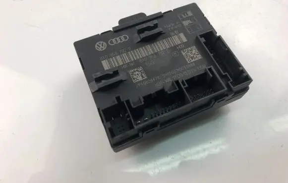 Audi Q3 8U Other control units/modules 8X0959792E