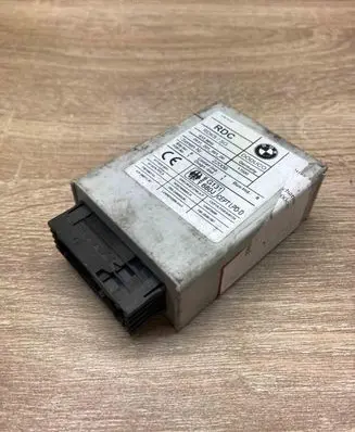 BMW 5 E39 Tire pressure control unit 6751371