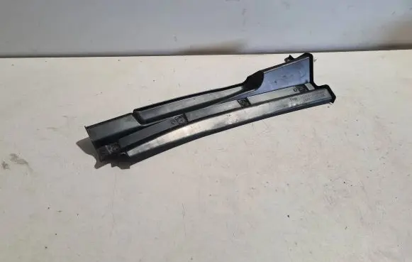 Lexus ES VII XZ10 Wiper trim 5575233060