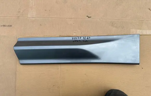 Volvo XC60 Rear door trim (molding) 32208742 054033 32208732