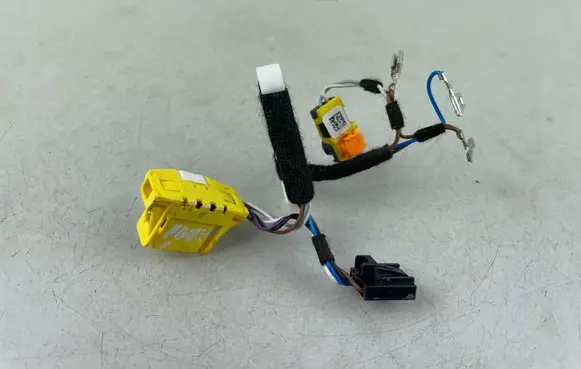 Seat Arona Airbag squib ring wiring 4H0972208D