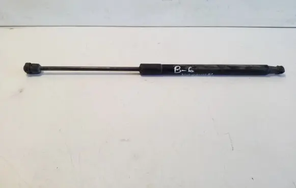 Volkswagen PASSAT B6 Tailgate strut 3C9827550A