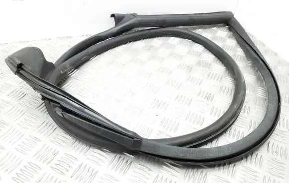 Audi A5 Sportback 8TA Front door rubber seal 8T88317708C