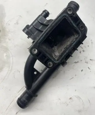 Ford Focus Thermostat 0746