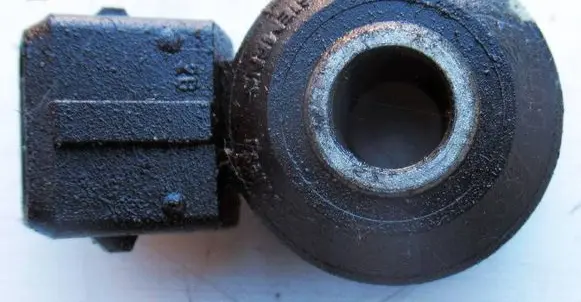 Nissan Primera Detonation knock sensor 119337001