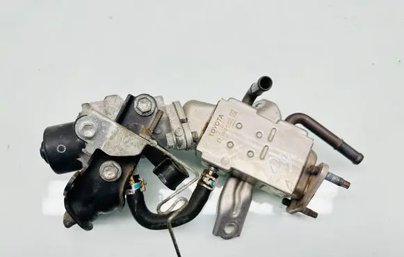 Toyota Yaris EGR valve cooler 2205000020