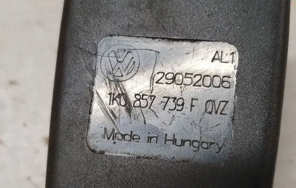 Volkswagen Golf V Middle seatbelt buckle (rear) 1K0857739FQVZ 29052006
