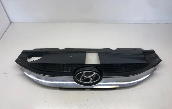 Hyundai ix35 Front bumper upper radiator grill 863512Y000