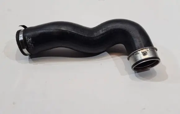 Mercedes-Benz R W251 Intercooler hose/pipe A2515280382