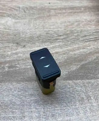 Ford Mondeo Mk III Electric window control switch 3M5T14529BB