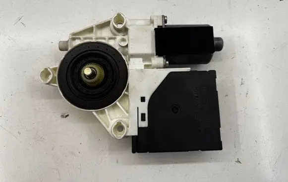 Audi TT TTS Mk2 Front door window regulator motor 8J8959801D 989445301
