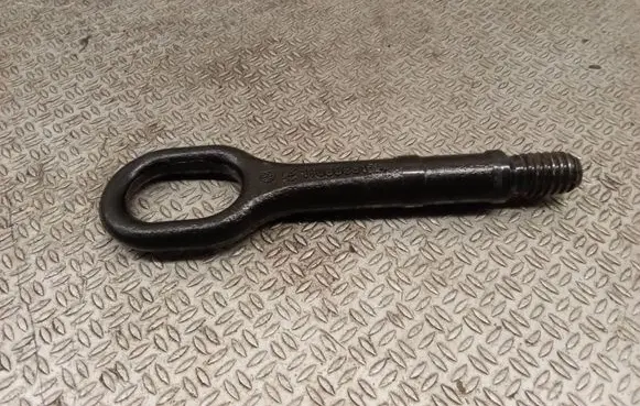 Skoda Octavia Mk2 (1Z) Towing hook eye 1T0805615A