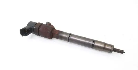 Hyundai i40 Fuel injector 338002A800