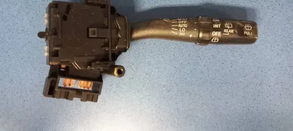 Toyota Avensis T250 Wiper control stalk 173821