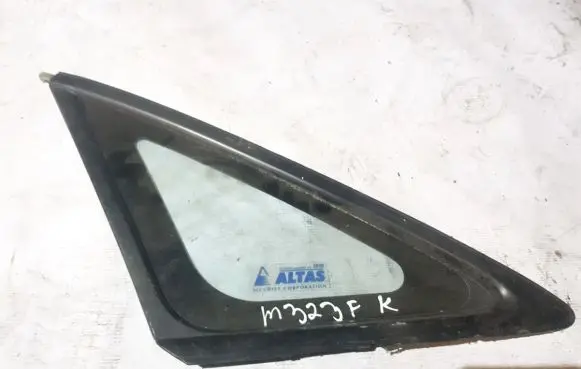 Mazda 323 F Rear side window