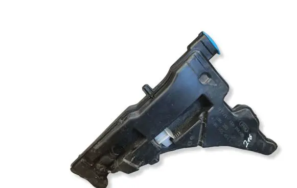 Audi A4 S4 B9 Windshield washer fluid reservoir/tank 8W0955451L