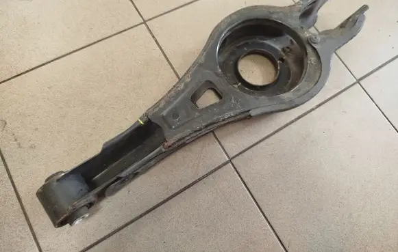KIA Optima Rear upper control arm/wishbone 55211C1XXX