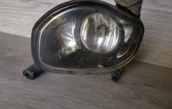 Toyota Avensis T250 Front fog light 8122005060