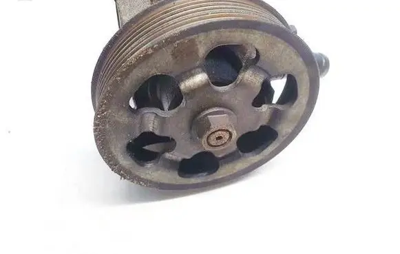 Honda CR-V Power steering pump bbd010968c