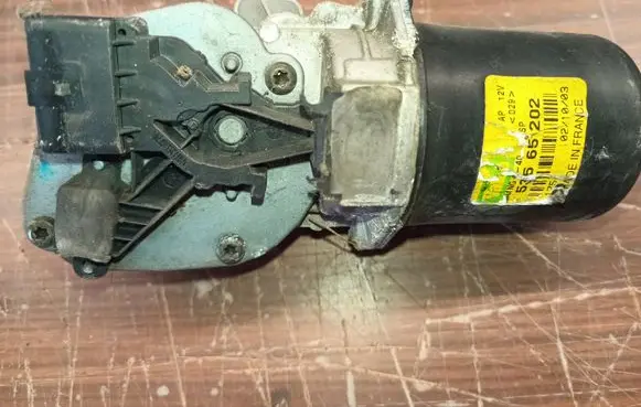 Renault Scenic II - Grand scenic II Wiper motor 53565202