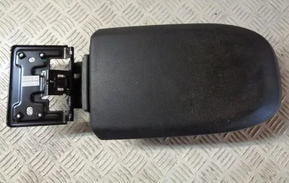 Ford Kuga I Armrest