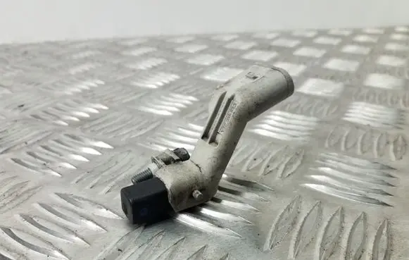 Volkswagen Tiguan Crankshaft position sensor 03C906433A