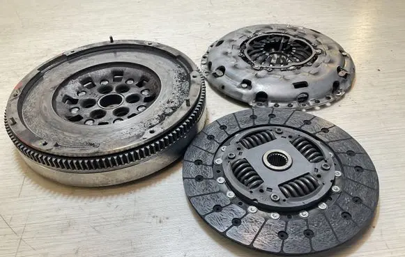 Audi Q3 F3 Clutch set kit 05E105266A
