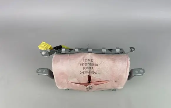Lexus IS 220D-250-350 Passenger airbag