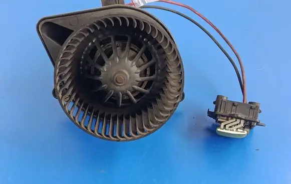 Renault Trafic II (X83) Heater fan/blower
