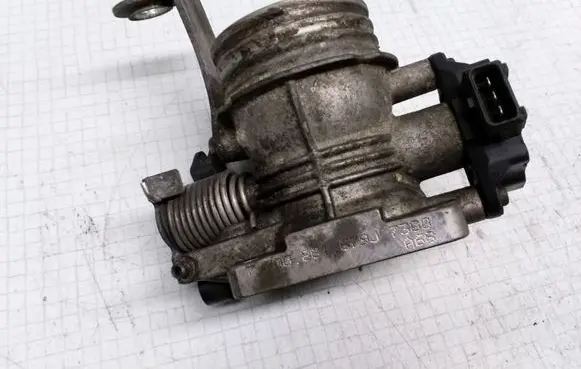 Renault Megane I Throttle valve 7700861679J
