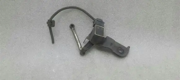 Mercedes-Benz S W221 Headlight/headlamp level sensor A0105427717