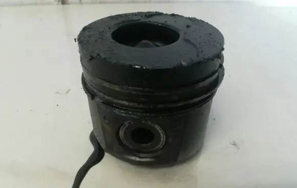 Piston